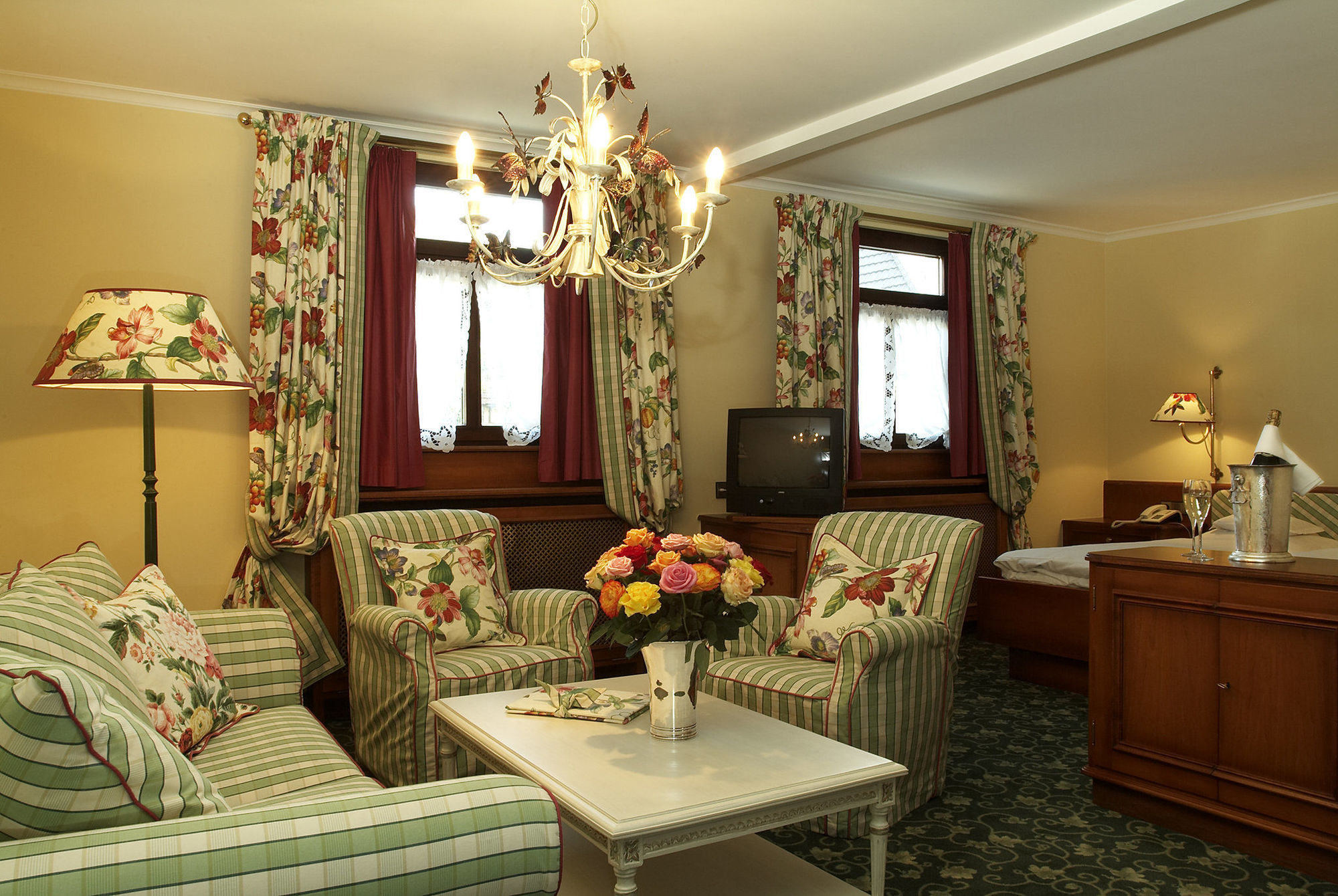 Schwarzer Adler Hotel Vogtsburg Quarto foto